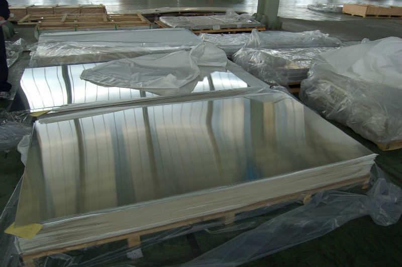 Anti-Corrosion, Heat Resistant Flexible Mirror ACP Sheets Silver Eco-Friendly